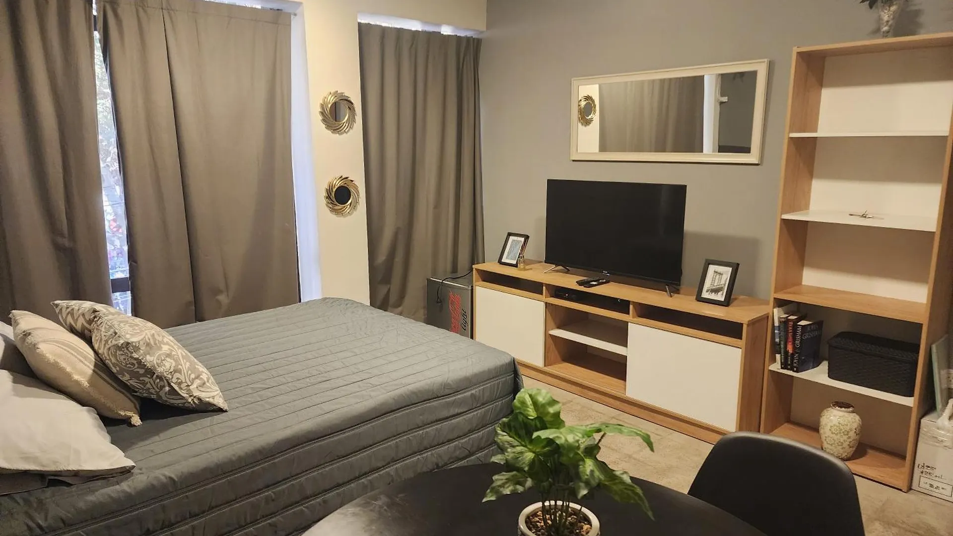 Depto. Av. Godoy Cruz Apartamento Mendoza